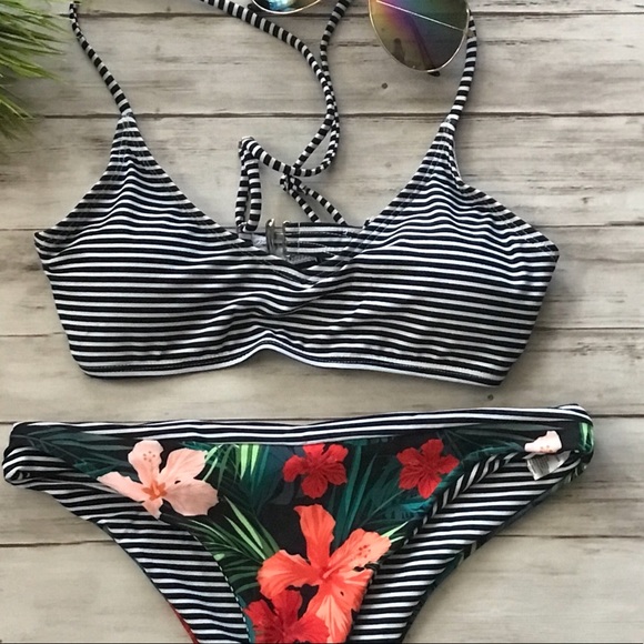 Flower Print Striped Bikini Set - Picture 3 of 7